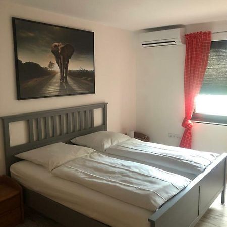 Wohnen Auf Zeit Apartment Дуйсбург Екстериор снимка